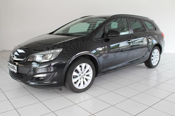 Opel Astra Sports Tourer oder ähnlich