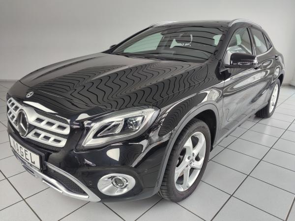 Mercedes Benz GLA oder ähnlich
